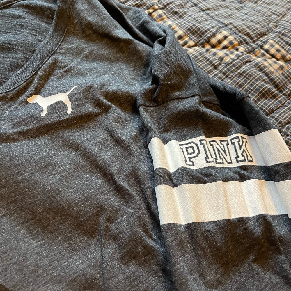 VS PINK LONG SLEEVE